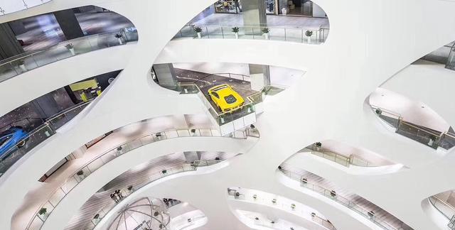 全球十大知名购物中心(全球最大的购物中心)（世界最大的商场排行榜）